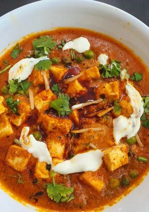 A picture of Malai Matar Paneer.