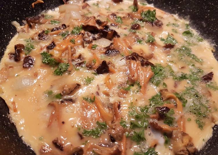 La façon simple de faire des recettes Omelette champignon persil parfait