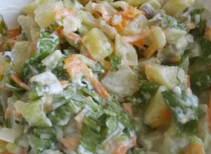 Una foto de Ensalada de papas... algo diferente..