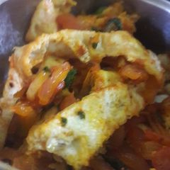 A picture of Egg Noodles with spinach flavoured.