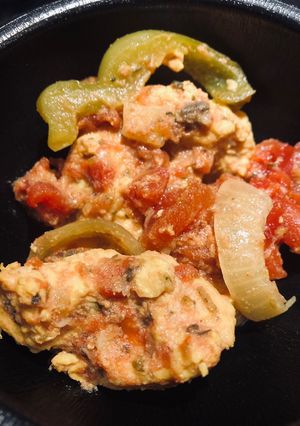A picture of Crockpot Chicken with Tomatoes.