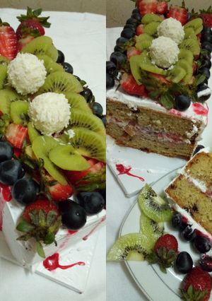 A picture of Chocolate chip and raisins white forest block cake.