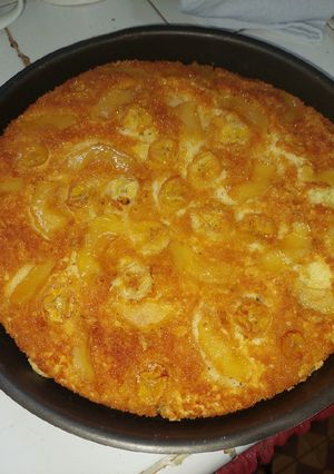 Una foto de Torta invertida de manzana y banana