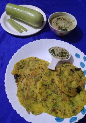દૂધી ના ચિલા (Dudhi Chila Recipe In Gujarati) રેસીપી મુખ્ય ફોટો