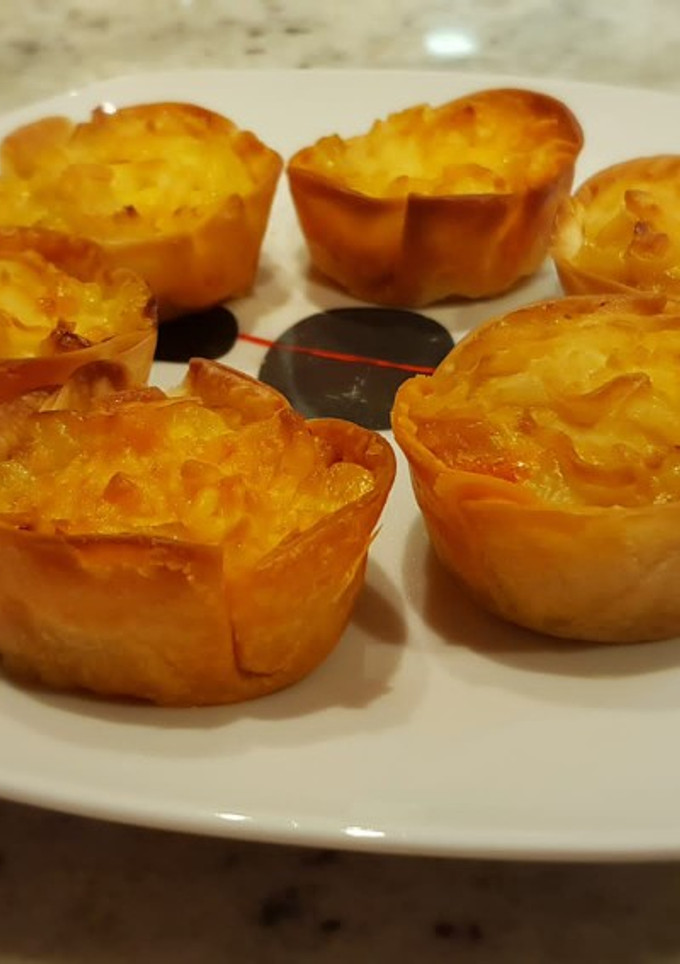 Una foto de Miniquiches de tortilla de patatas y chorizo