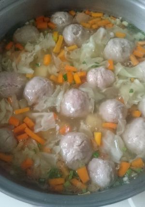 Foto resep Sop Sayuran Baso Praktis