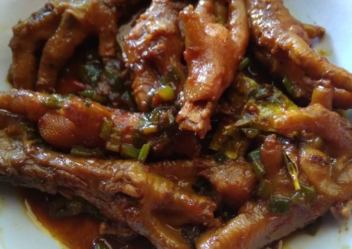 Bagaimana Menyiapkan Ceker Kecap, Lezat