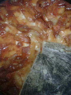 Una foto de Torta fácil de manzana invertida