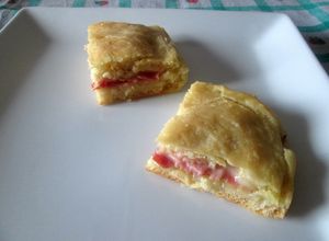 Foto di Focaccia Farcita con Prosciutto e Fontina