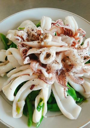Hình của món Mực xào đậu tây.