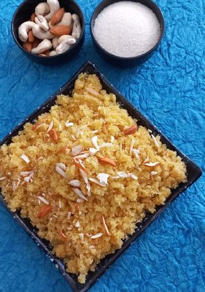 રવા નો શીરો (Rava Sheera Recipe In Gujarati) રેસીપી મુખ્ય ફોટો