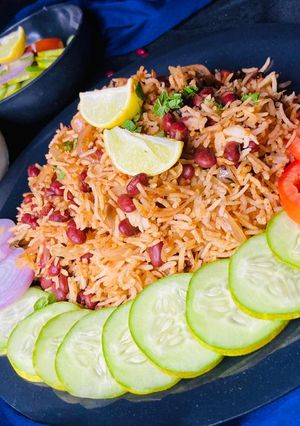 राजमा राइस (rajma rice recipe in Hindi) रेसिपी मुख्य फोटो