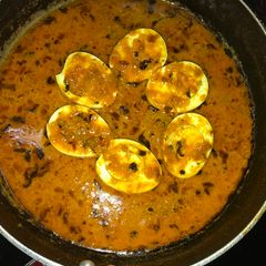 A picture of Punjabi Style Egg Curry.