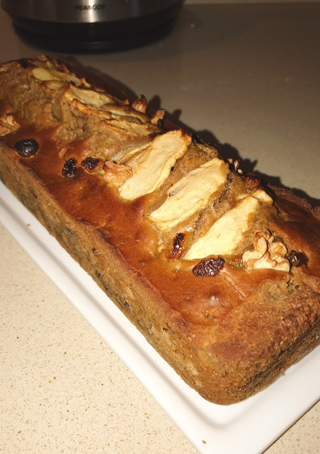 Una foto de Budín de Manzana y Pasas de Uva