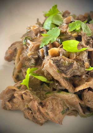 A picture of Kuchisabishii wild 'shroom courgetti.
