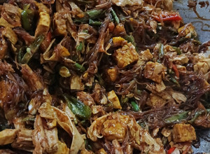 Gambar 5:4:25 - Sambal goreng tempe
