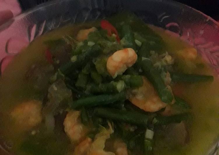 Tumis kikil kacang panjang dan udang pedas