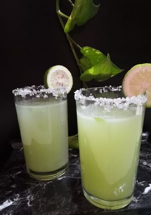 কিউকামবার মিন্ট লেমোনেড(Cucumber mint Lemonade recipe in Bengali) রেসিপির প্রধান ছবি