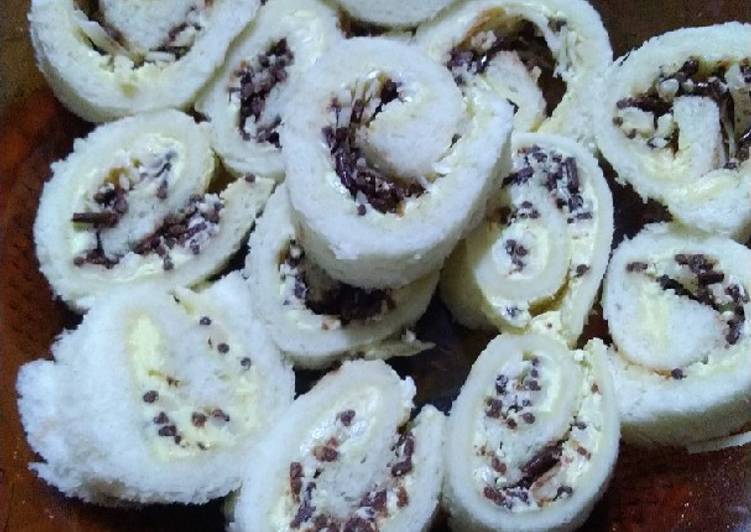 Resep Roti Tawar Gulung Coklat Keju Lezat Ide Resep Harian