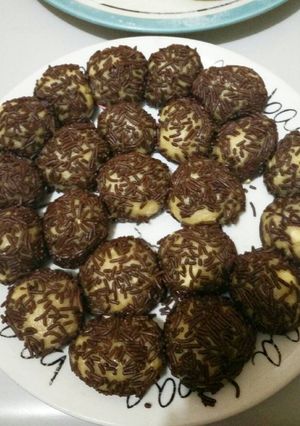 Foto resep Bola Bola Coklat Paling Simple