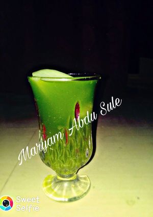 A picture of Green Lemonade.