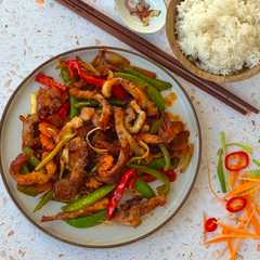 Una foto de Sweet and spicy crispy pork
