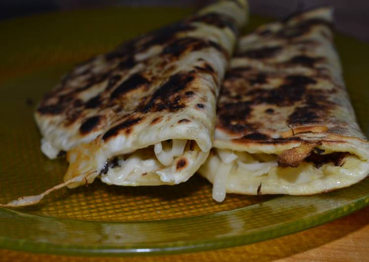 Quesadilla con disco para empanada