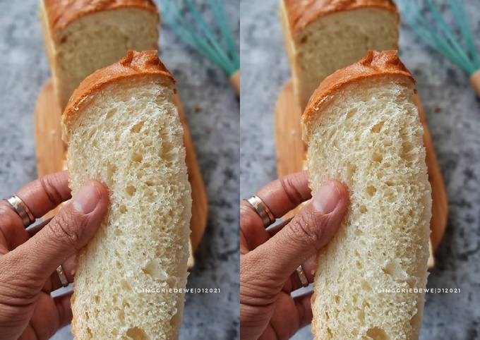 Basic Milk Bread (Resep Roti Tawar, Empuk!)