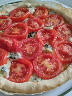 Une photo de Tarte aux tomates et à la moutarde 🍅