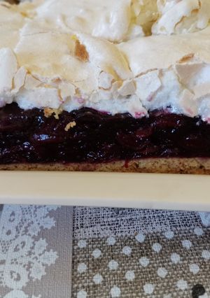 Habos meggyes süti 🍒 recept fotója