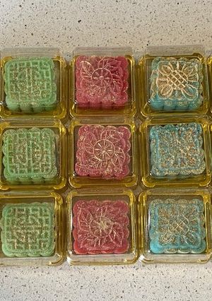 A picture of Snow Skin Mooncake.