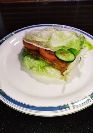 A picture of Lettuce Sandwich.