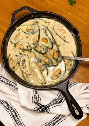 Foto resep Mussels Lemon Garlic Butter Sauce