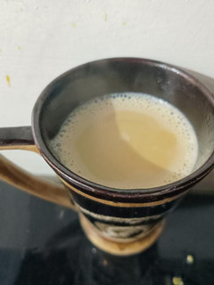 अदरक वाली चाय(adrak wali chai recipe in hindi) रेसिपी मुख्य फोटो