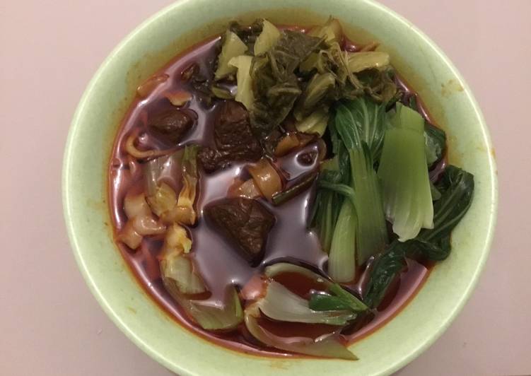 Resep 台灣牛肉麵 (Táiwān niúròu miàn) Taiwanese Beef Noodles Soup, Lezat