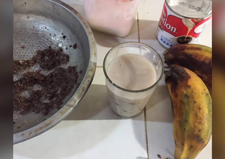 Bagaimana Menyiapkan Jus Pisang Klutuk / Pisang Batu yang Enak Banget