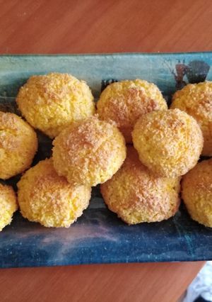 Una foto de Sultanas de coco o cocaditas
