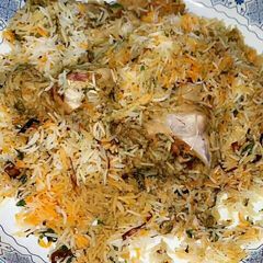 A picture of Chicken biryani.