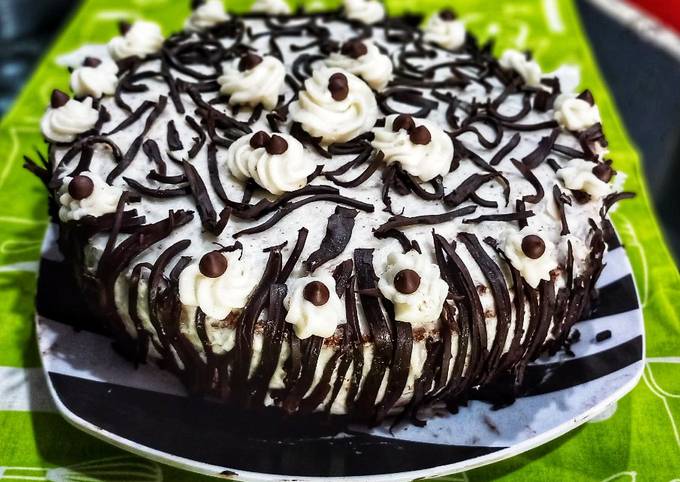 Resep Black Forest Oleh Betrisia - Cookpad