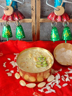 દૂધ પૌવા (Doodh Pauva Recipe In Gujarati) રેસીપી મુખ્ય ફોટો