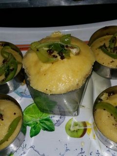कटोरी ढोकला (Katori dhokla recipe in hindi) रेसिपी मुख्य फोटो