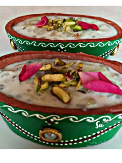 દુધી સાગો ખીર (Dudhi Sago Kheer Recipe In Gujarati) રેસીપી મુખ્ય ફોટો