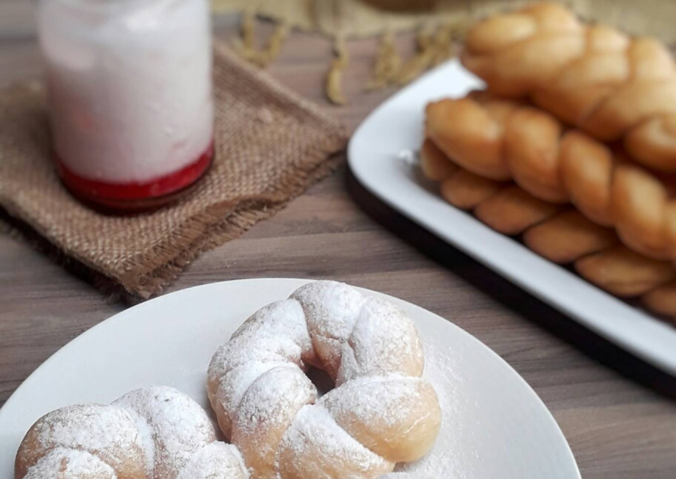 176. DONAT KEPANG