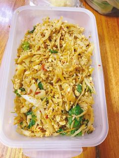 รูปของ ผัดพริกแกงหน่อไม้ดองใส่อกไก่สับ