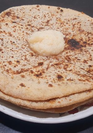 A picture of Shenga Poli / Peanut Poli.