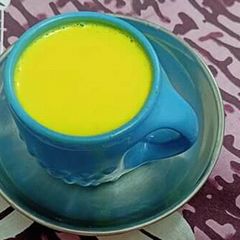 A picture of Turmeric milk for pain relief and weight loss.