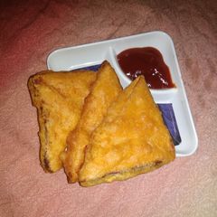 A picture of Bread Pakoda.
