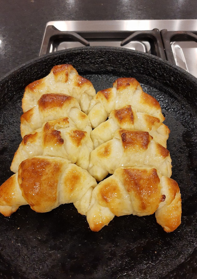 Una foto de Medialunas de manteca 🥐🥐🥐🥐
