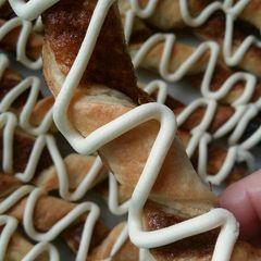 A picture of Vickys Cinnamon Twists, GF DF EF SF NF.