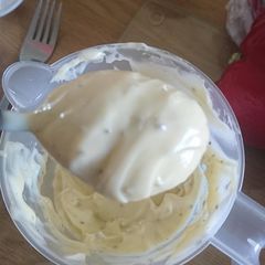 A picture of Creamy mayonnaise.
